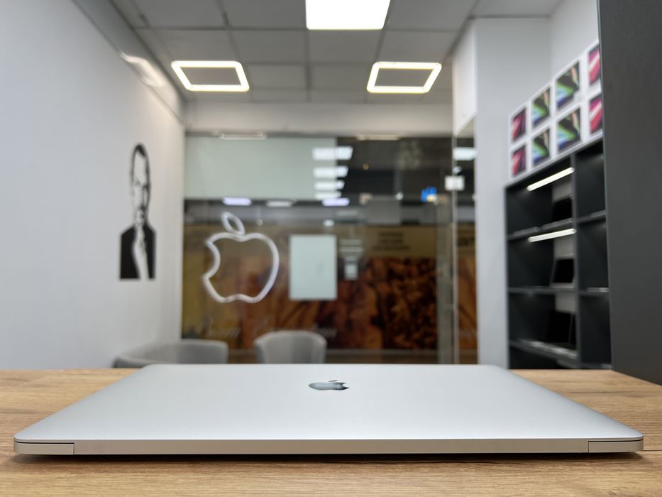 Macbook Pro 15 2019 i7|16|256 Гарантія! Макбук Стан Ідеальний