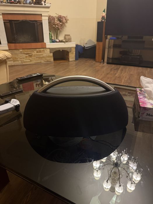 Продам колонку Harmon Kardon Go+play 2