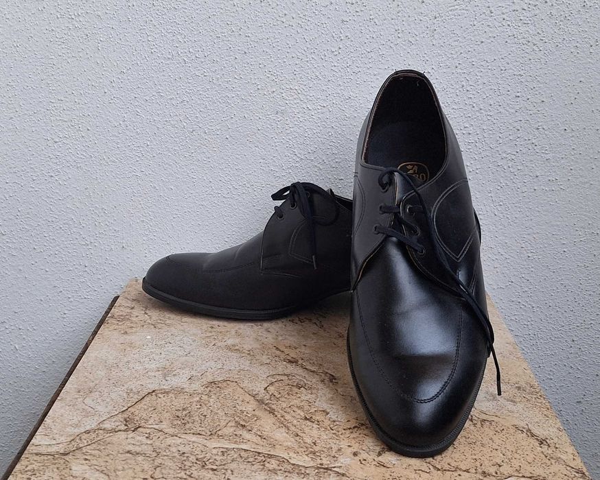 Vintage nieużywane skórzane czarne eleganckie męskie buty CEBO PRL 43