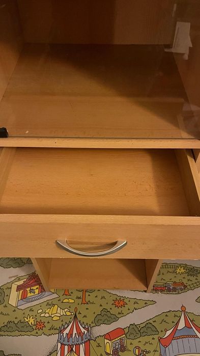 Secretáris de pinho laminado