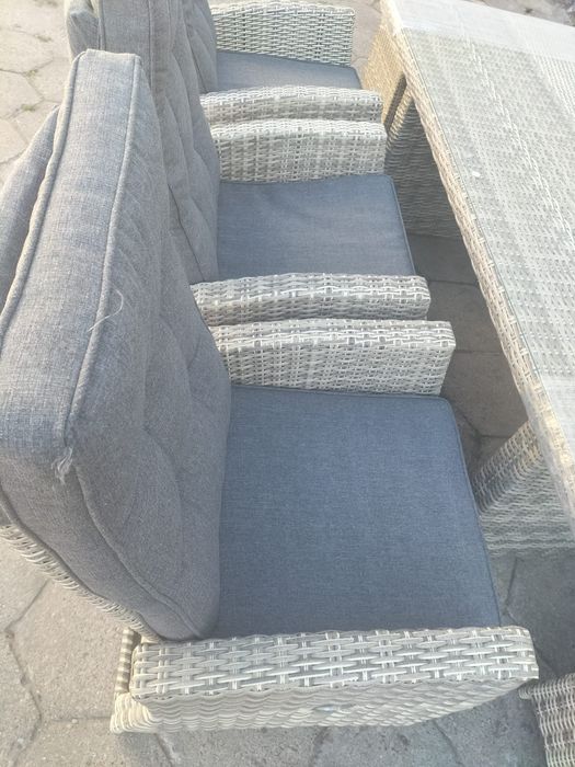 Ekskluzywny komplet mebli do ogrodu  lub  na taras