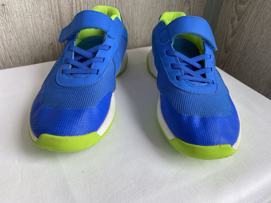 Кроссовки Puma 36 размер оригинал, отличное состояние.