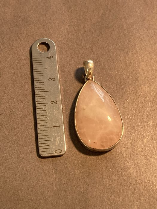 Wisiorek srebrny z kwarcem różowym, łezka