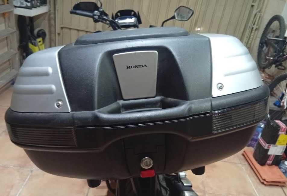 Honda NC750 Moto de garagem praticamente nova