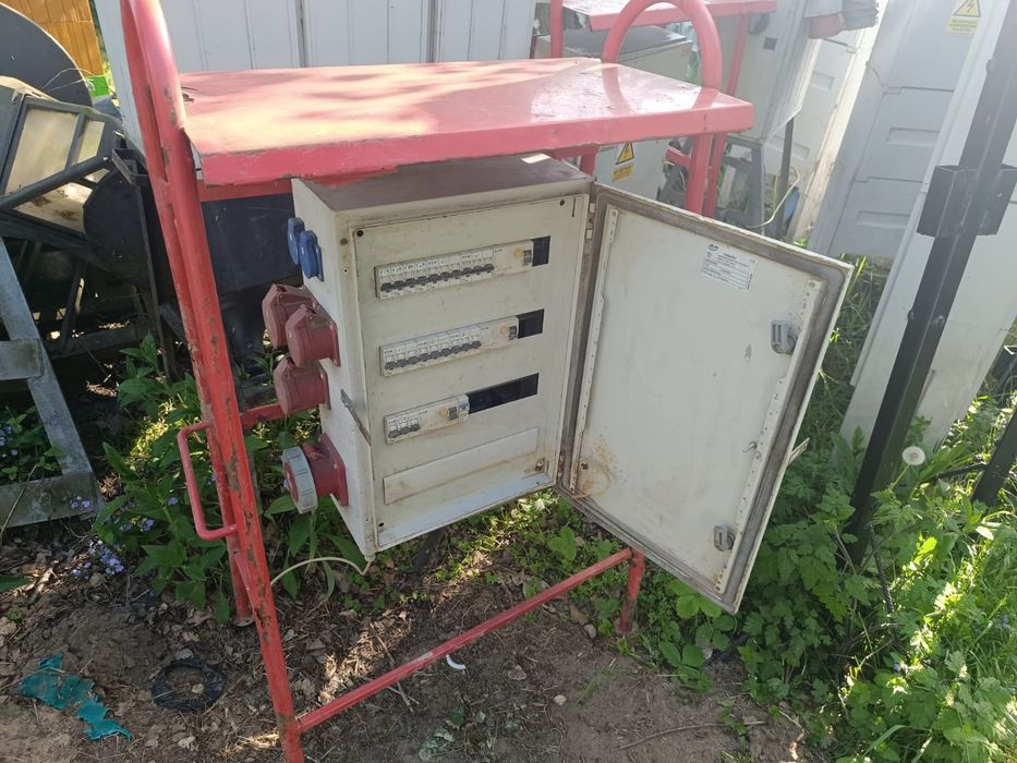 Rozdzielnie budowlane RB