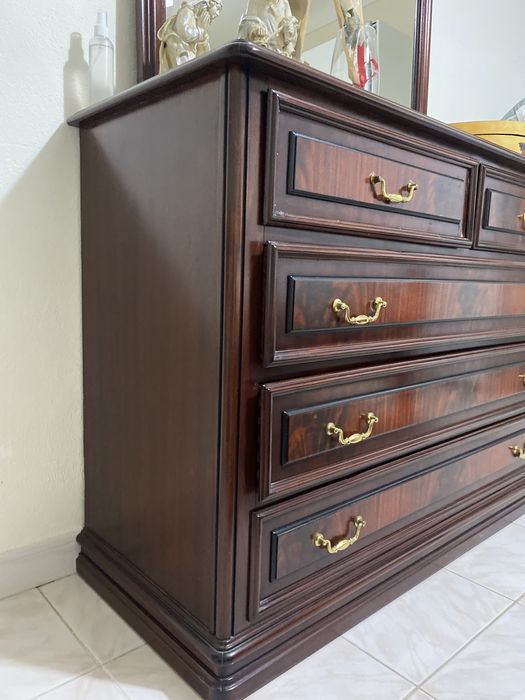 Mobilia de quarto mogno