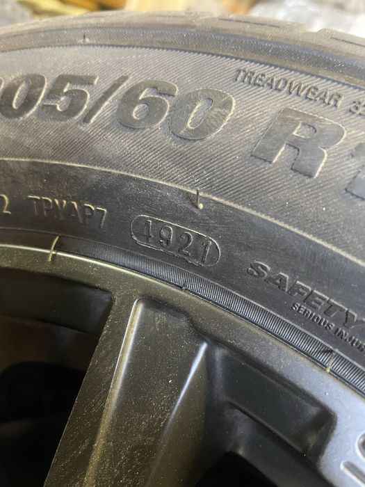 666 205 60 R16 комплект летних шин Kumho