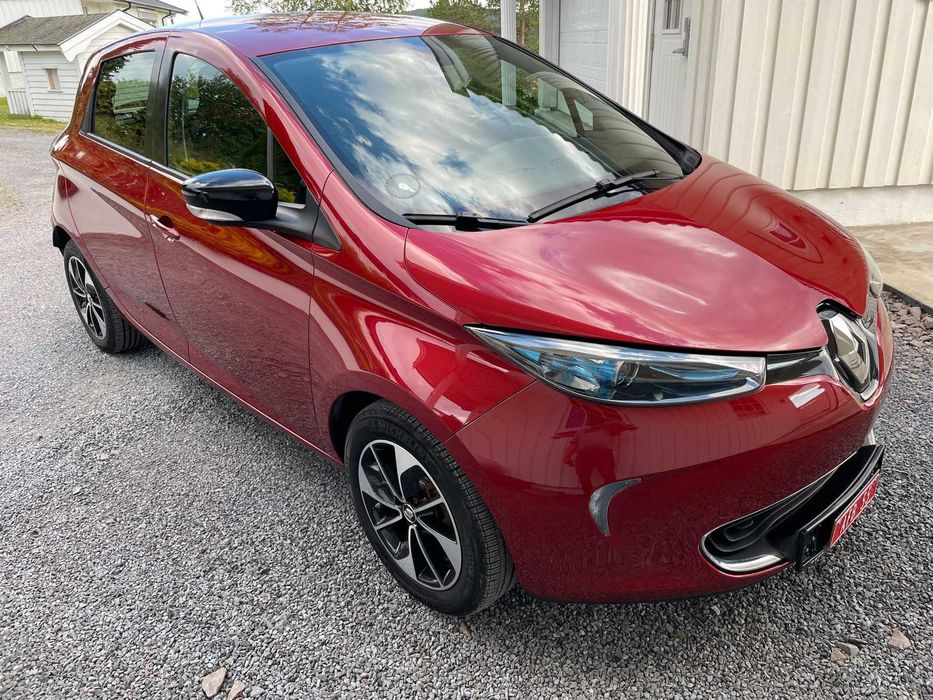 Renault Zoe 40квт 2018, без ДТП з Норвегії, розмитнена, рідний пробіг, два комплекти дисків з гумою