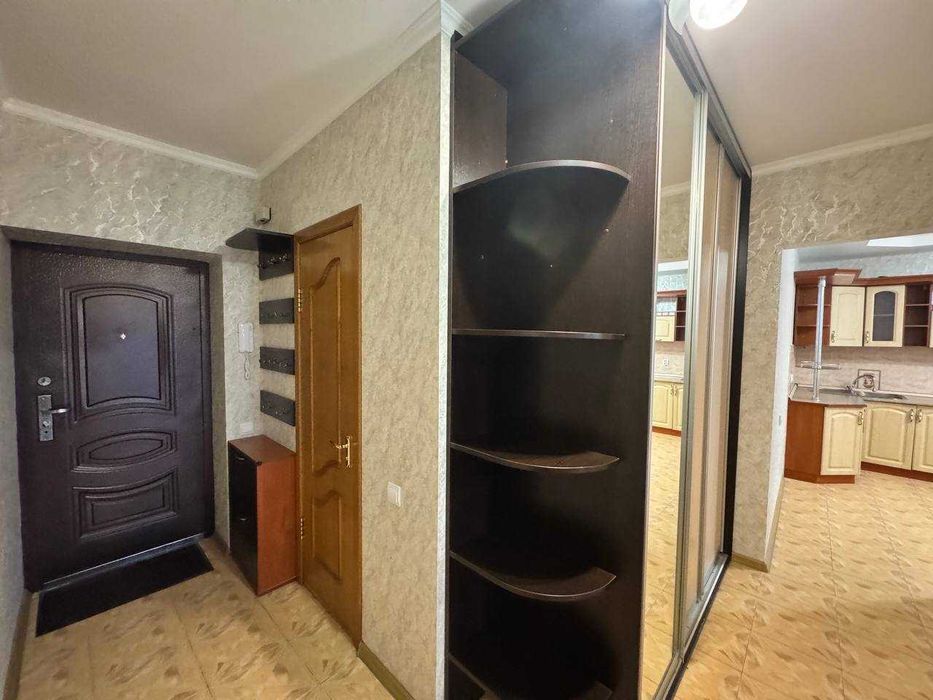Без% Продаж квартири Чабани Центр 50м2
