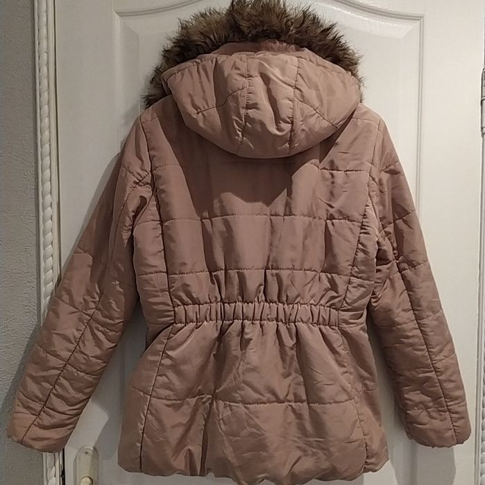 Фирменная куртка H&M.