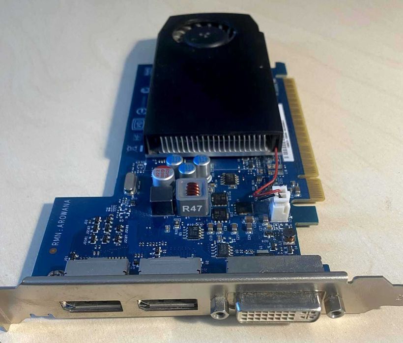 AMD Radeon HD 7570    [1 GB]
