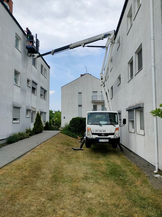Podnośnik koszowy Poznań 20m usługi zwyżka wysięgnik wynajem