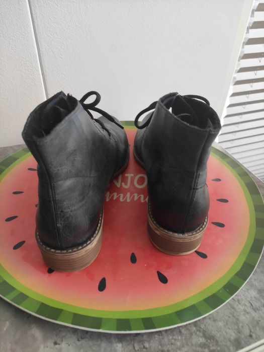 granatowe skórzane trzewiki Rieker r. 41