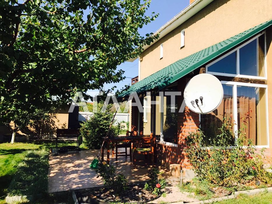 Дом с дизайнерским ремонтом и мебелью . Фонтанка.