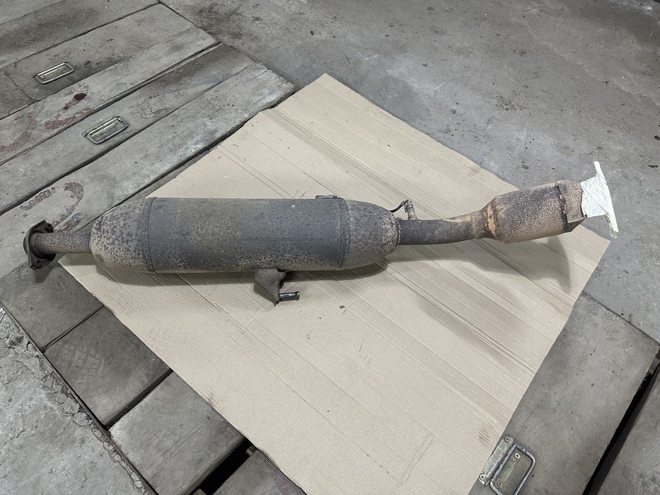 Каталізатор тойота AURIS Е150. 1.6 бензин