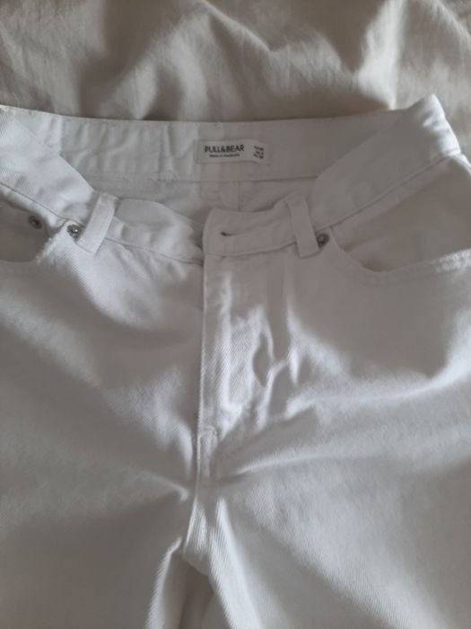 Calças brancas pull&bear