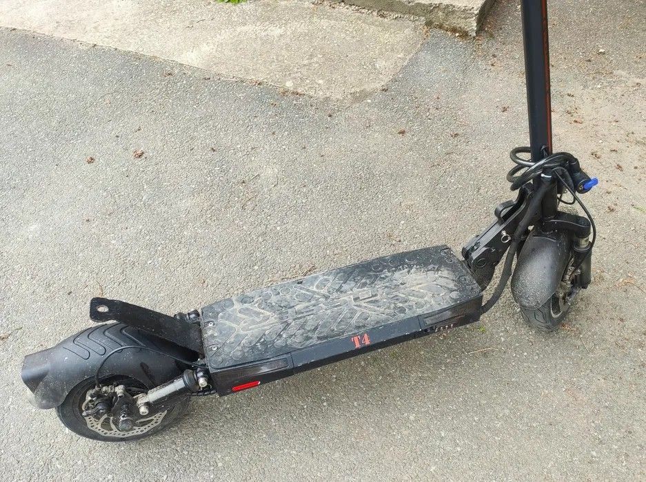 Електросамокат Crosser T4
Crosser T4