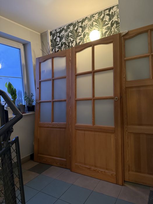 Drzwi sosnowe używane