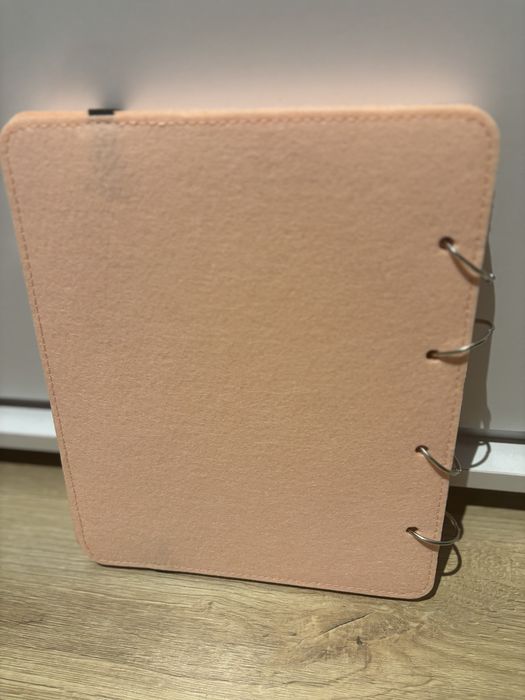 Segregator na przypinki do crocsow