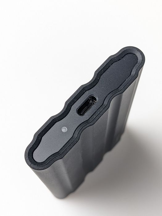 Samsung T7 Shield 2TB SSD диск