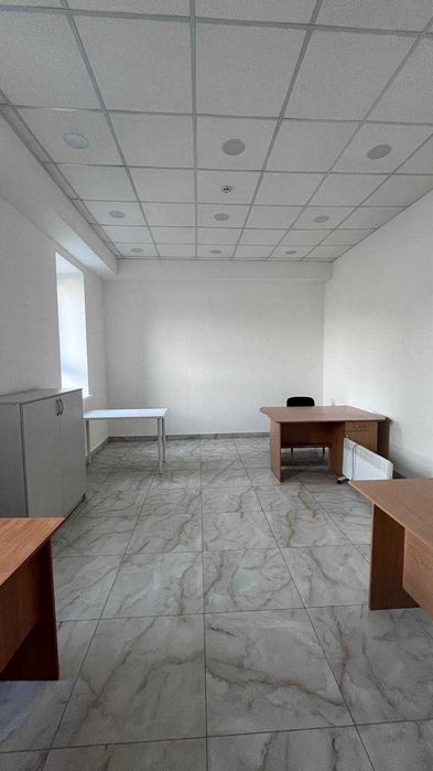 Оренда окремого приміщення 400 м2 вул. Мазепи 52