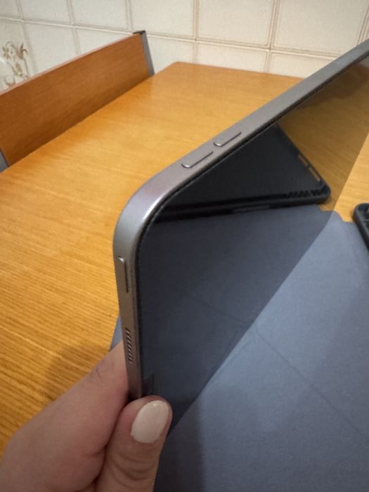 iPad Pro 11” (4.ª Geração) | 256GB Wi-Fi | Excelente Estado