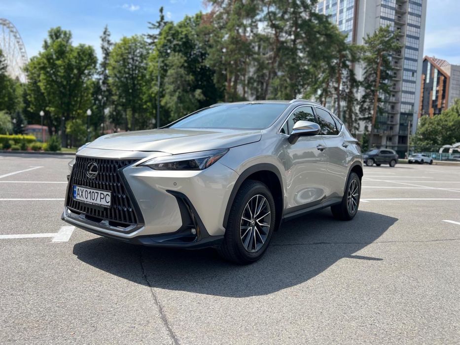 Продам машину лексус NX 250