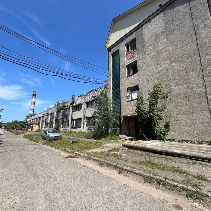 Комерційно-виробничі приміщення