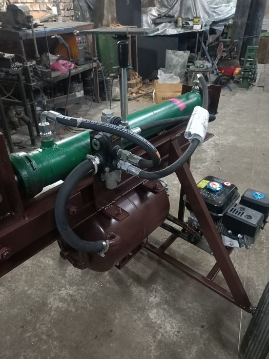 Дровокол гідравлічний