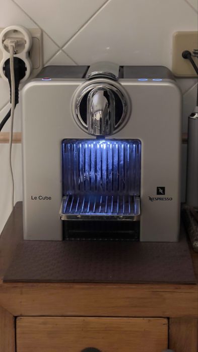 Maquina de cafe nespresso