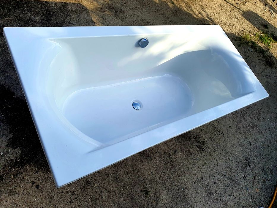 Wanna prostokątna Riho Lusso 180x80 215l akrylowa biała syfon chrom