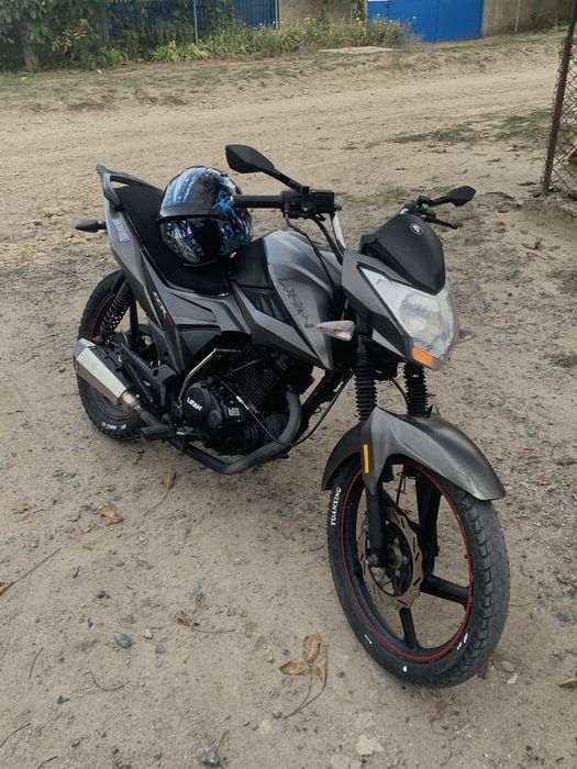 Продам мотоцикл Lifan