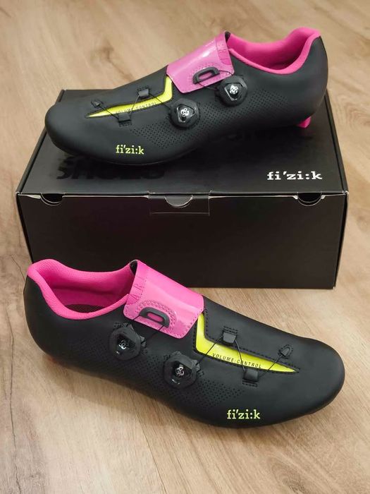 Sapatos de estrada Fizik Aria R3 Carbon "NOVOS"