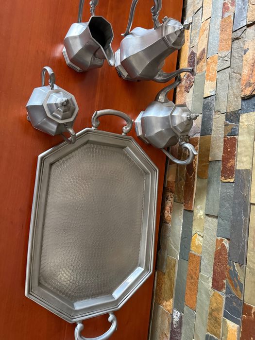 Conjunto de chá em Estanho com bandeja