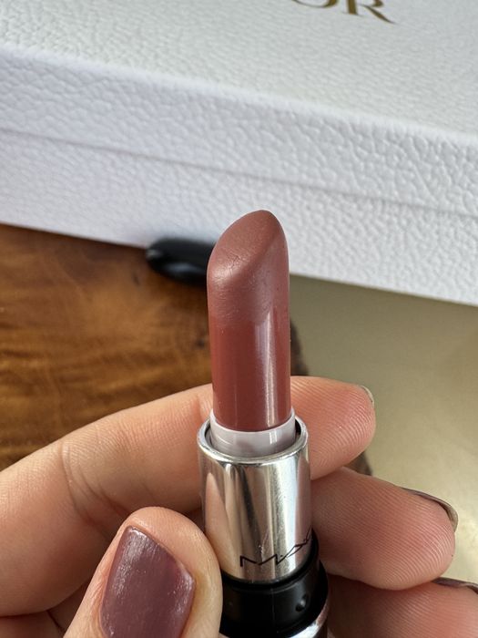 Помада MAC, колір Whirl, mini, 1,7 gr, б/у