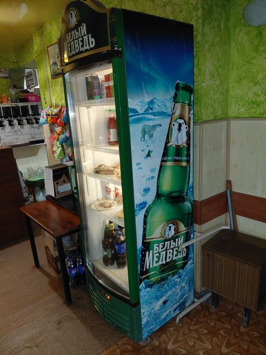 Холодильник витринный