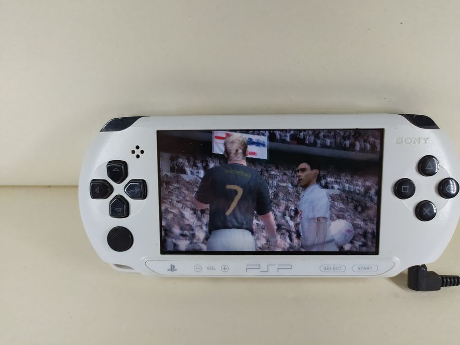 Приставка Sony PSP E1004