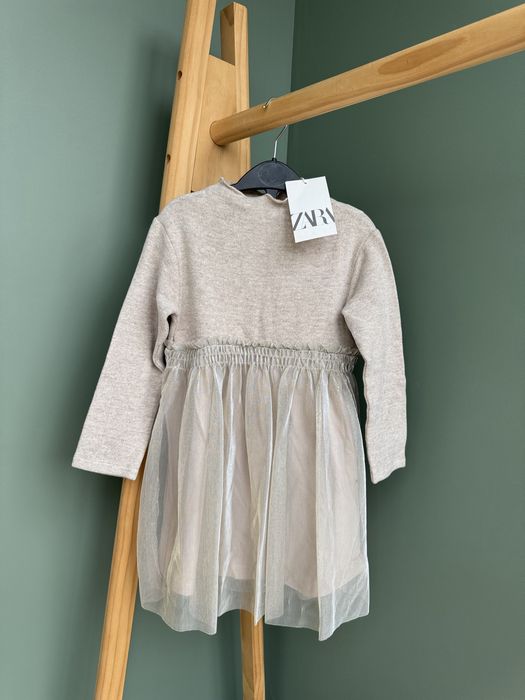 Нова сукня Zara на дівчинку 5,6 років, 116см,вельвет , святкова,