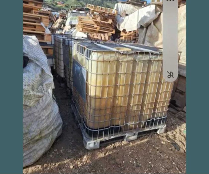 Depósitos 1000L usados em bom estado