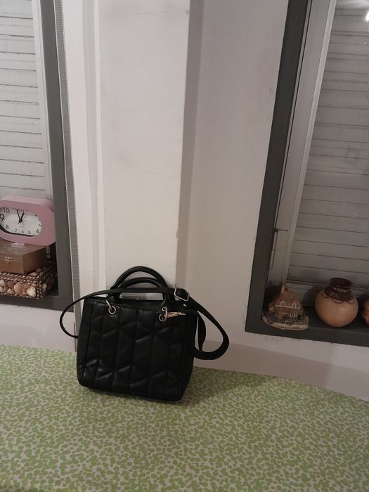 Vendo Mala de Senhora PRIMARK muito bonita como nova