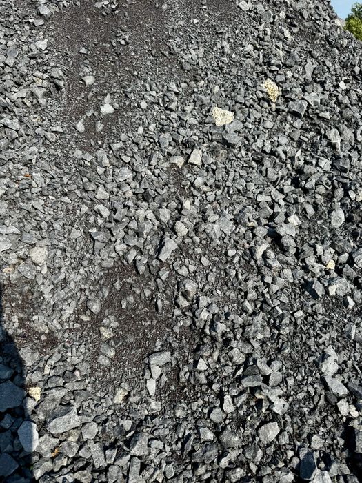 Bazalt czarny 0–31,5 mm – idealny pod drogi, place, kostkę!