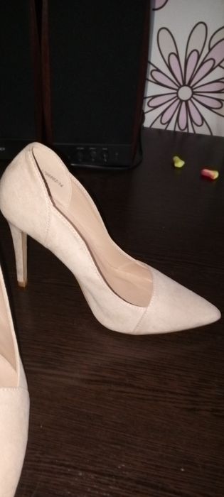 Продам туфли на высоком каблуке