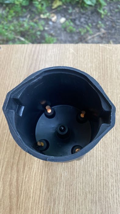 Крышка распрелелителя зажигания на ВАЗ