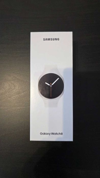 Samsung Galaxy Watch8 Srebrny (Bluetooth, 40mm), nowy, nieodpakowany