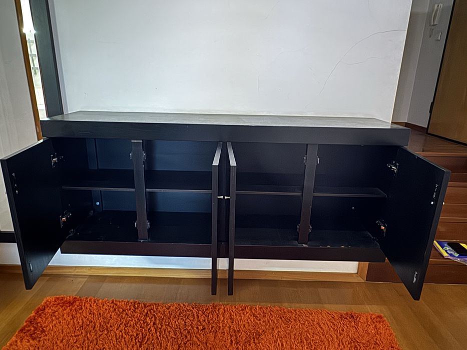 Aparador de Madeira Maciça