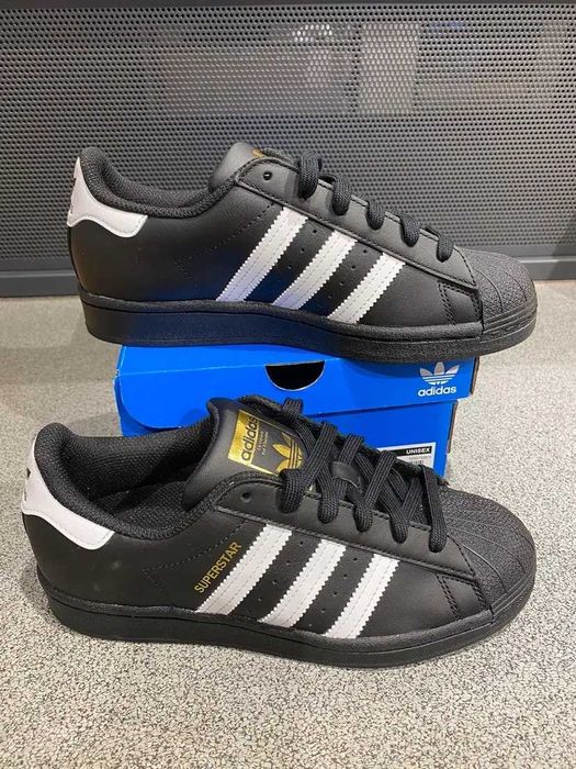 Nowe trampki Adidas Superstar Czarne buty R.39