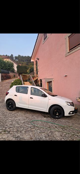 Dacia sandero 1.0 gasolina 2020 foto 2