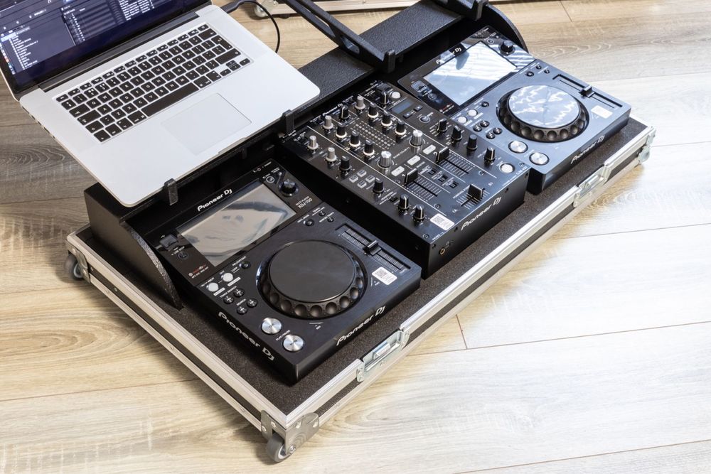 2 XDJ-700 + DJM-450 + Case
