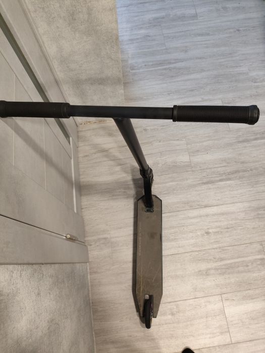 Продам трюковий самокат є торг!!!