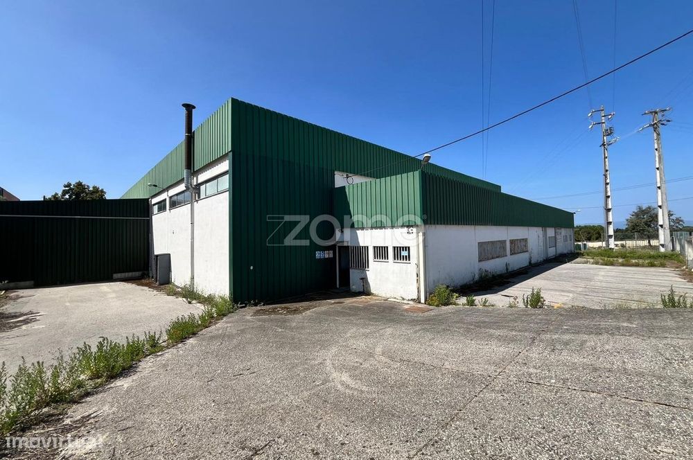 Armazém Industrial Premium 1800 m² com Excelente Localização.
